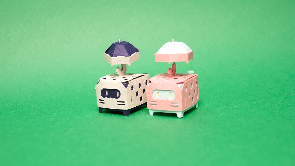 はこねこ あめのひ はいむらさき