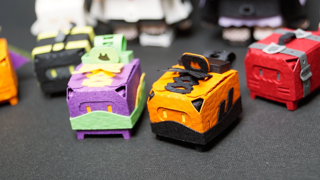 はこねこ スニーカー BLACK×ORANGE