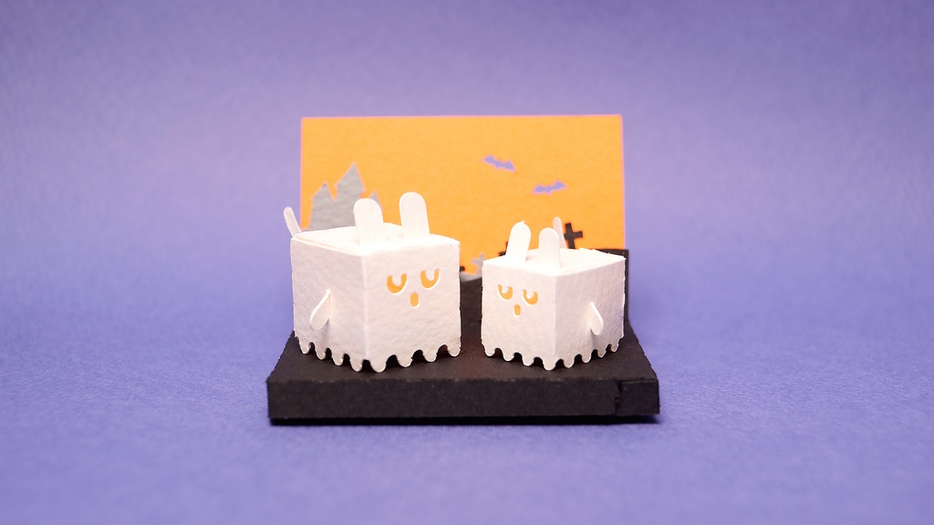 はこねこ うさおばけのおやこ