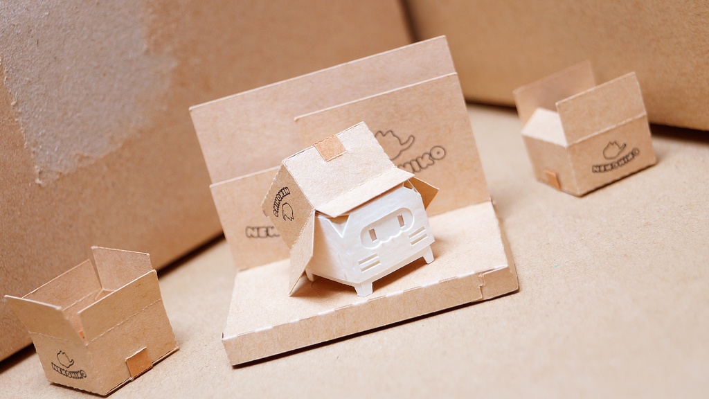 はこねこ ダンボールつむり しろ