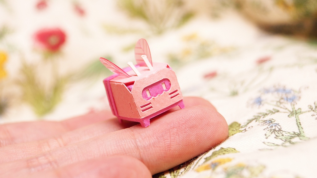 はこねこ みつばちのおやこ ピンク