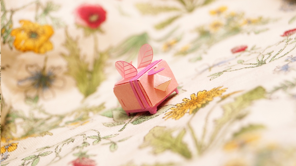 はこねこ みつばちのおやこ ピンク