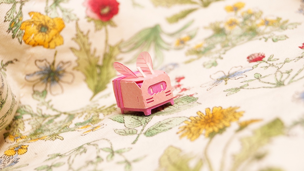 はこねこ みつばちのおやこ ピンク