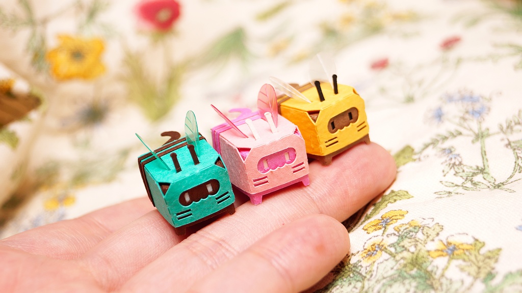 はこねこ みつばちのおやこ チョコミント