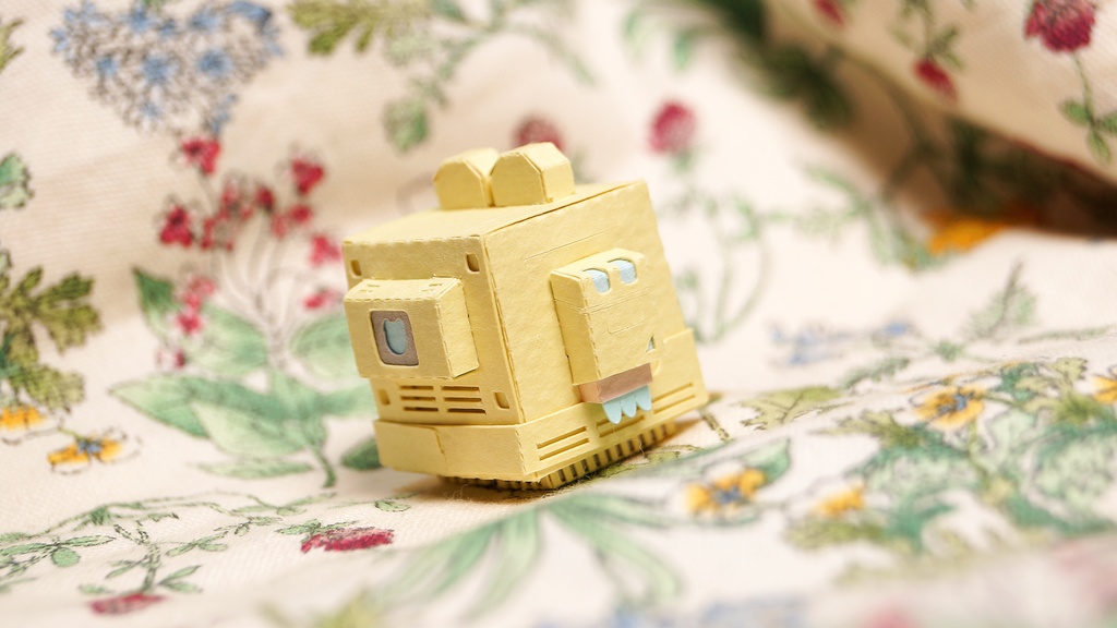 くまこむ No.3【くまコンピュータ型メカペーパークラフト】