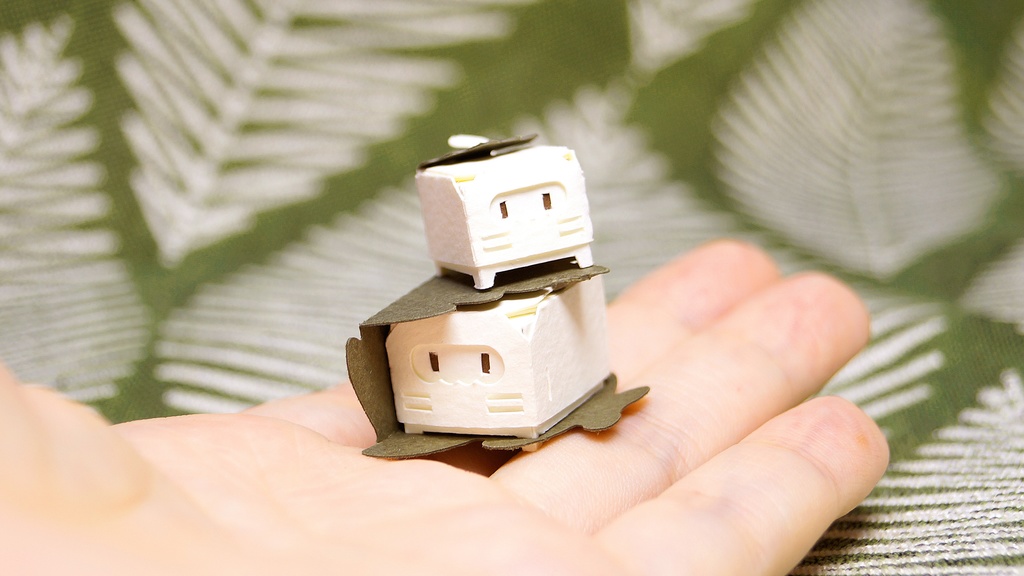 はこねこ かしわもちのおやこ しろ