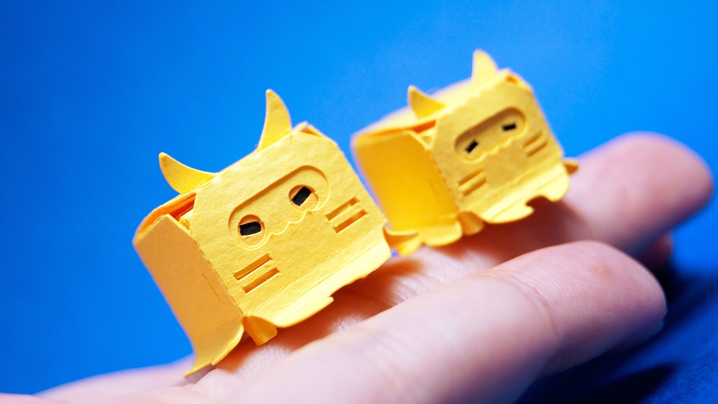 はこねこ メンダコのおやこ きいろ