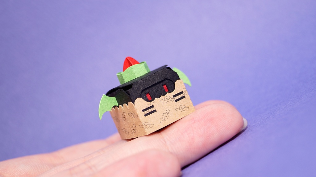 はこねこ こあくまカップケーキ ブラック