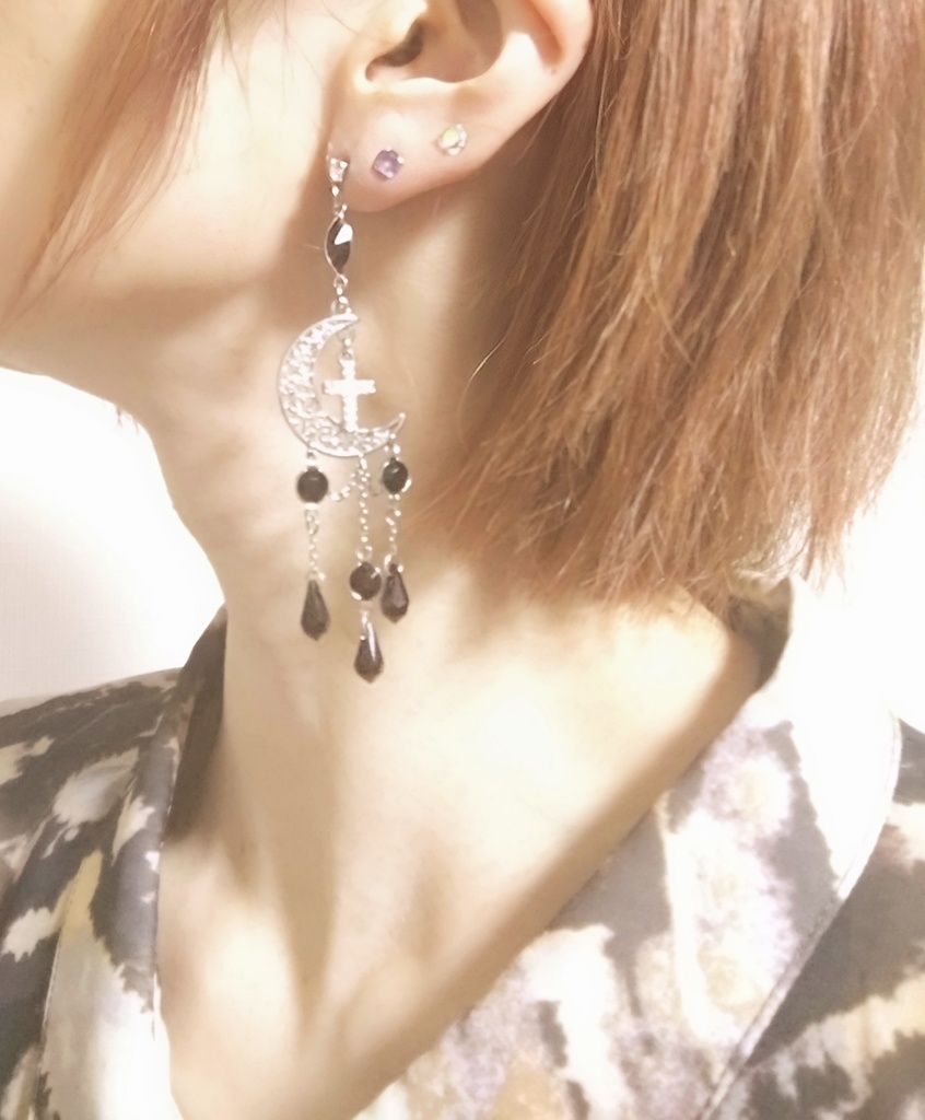 ゴシック シャンデリアピアス