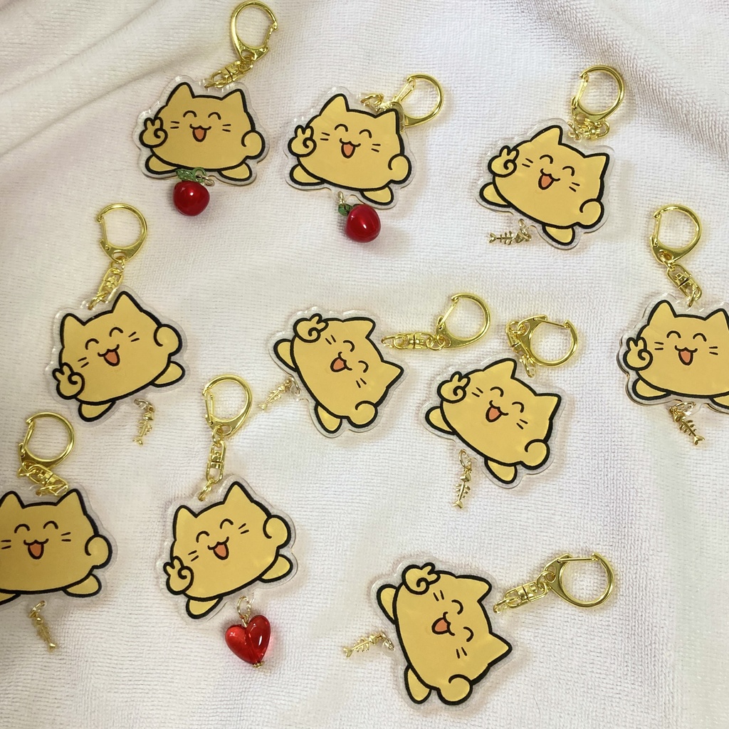 ピースしたにゃんぷっぷーのアクキー