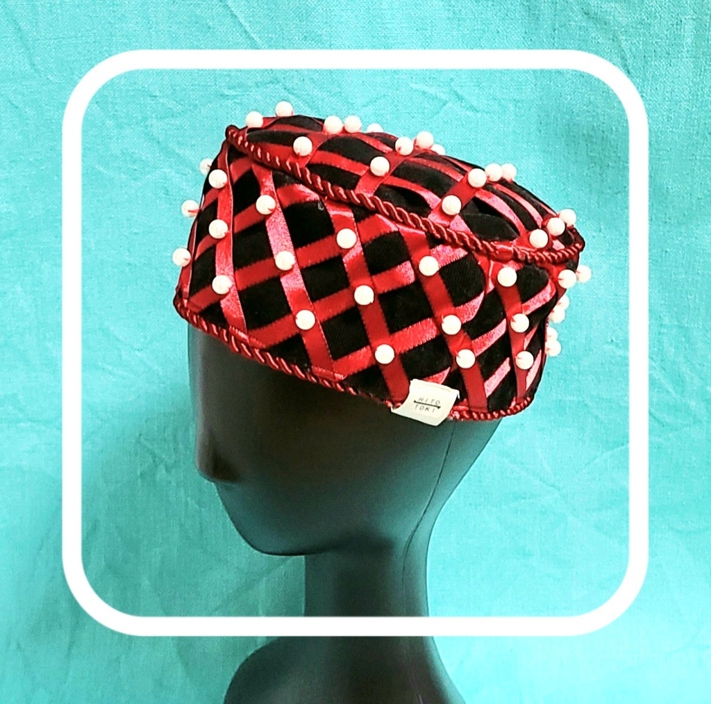 【ハンドメイド】中世風装飾ベレー帽