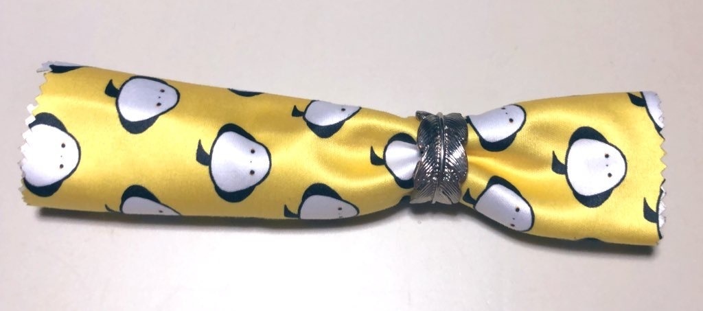 宇梟和秀のネクタイ柄メガネ拭き