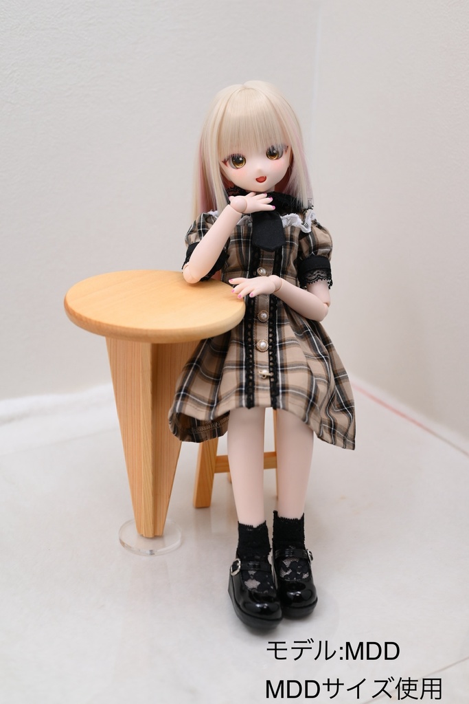 カフェテーブル