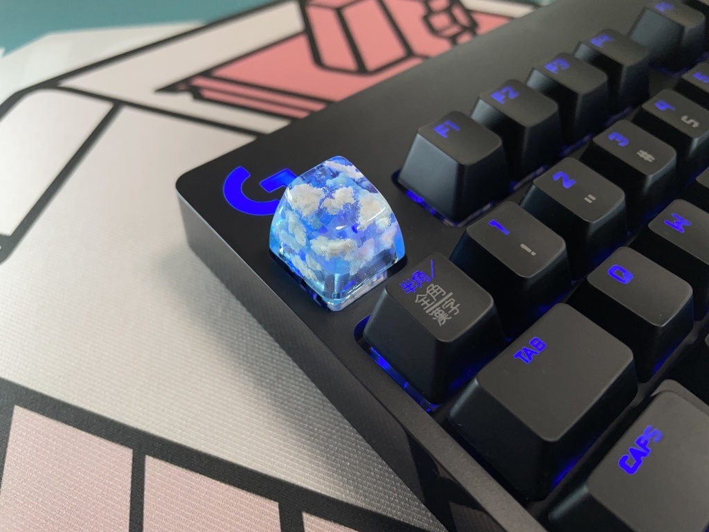 青い空と雲キーキャップ