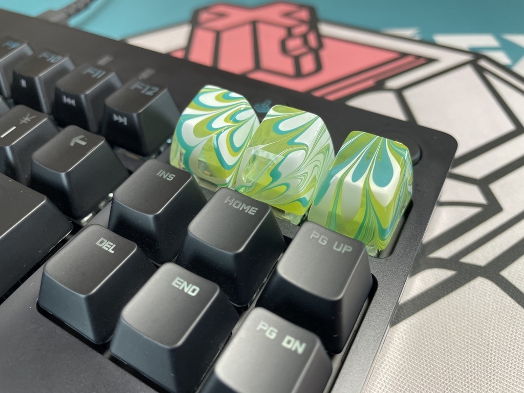 トリコマーブルキーキャップ(黄、緑、白)