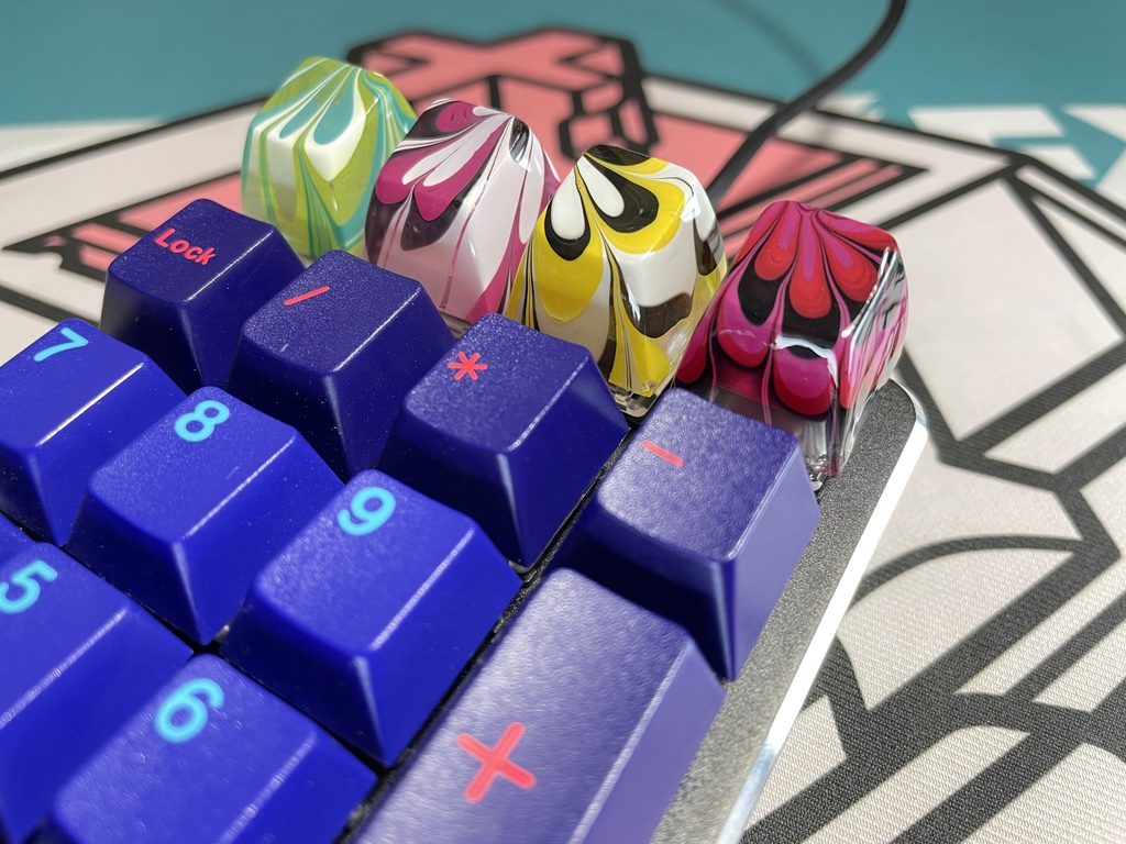 トリコマーブルキーキャップ(黒、赤、ピンク)