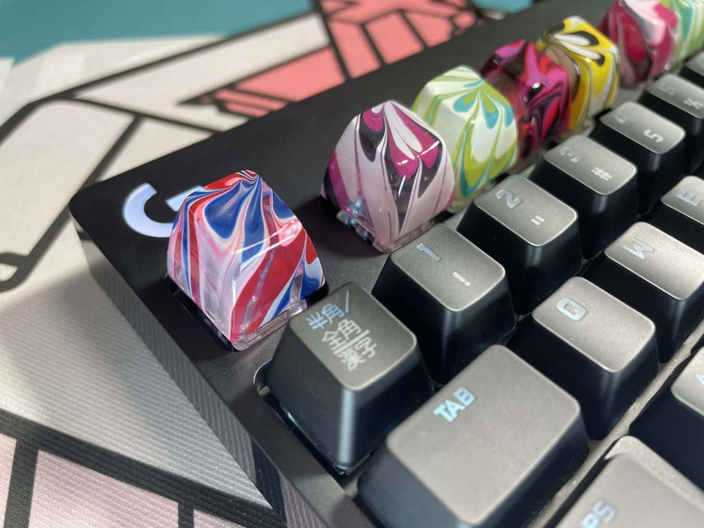 トリコマーブルキーキャップ(白、赤、青)