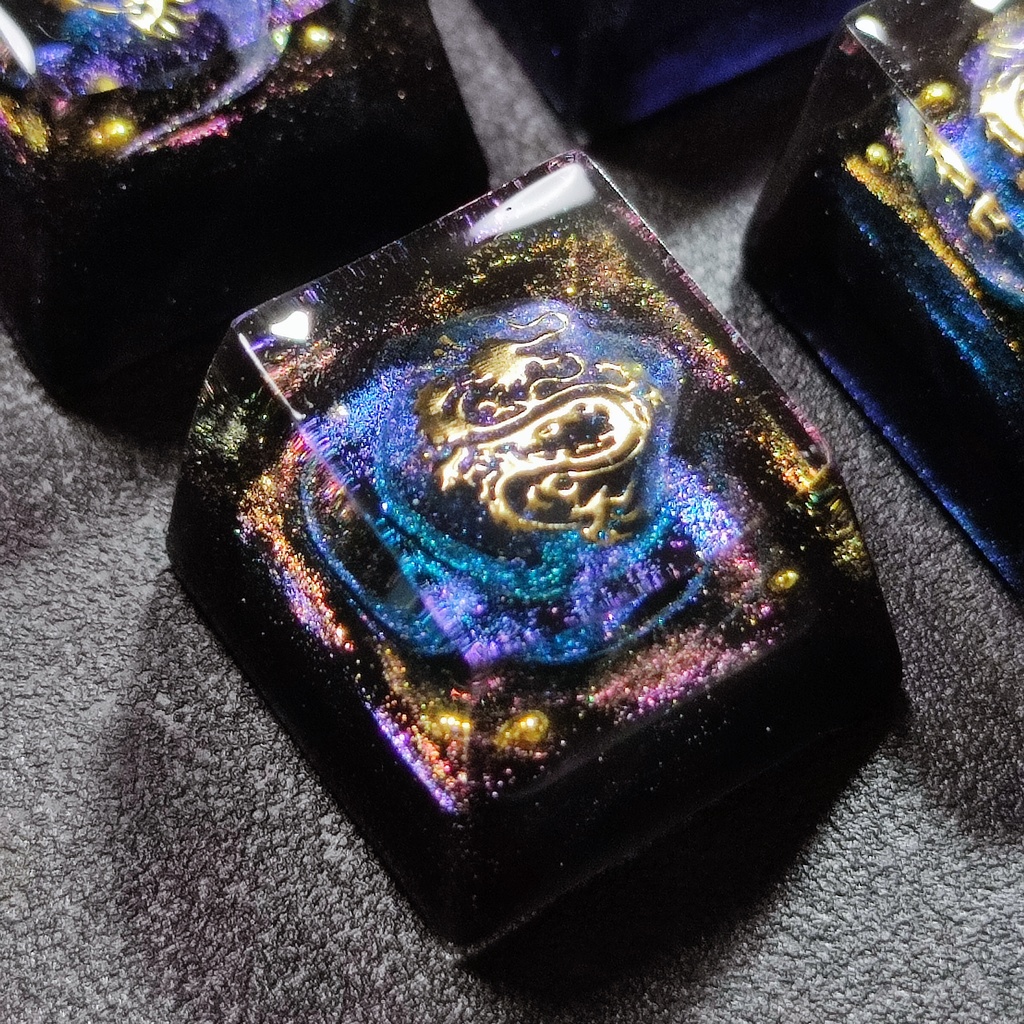 【キーキャップ】黒金龍