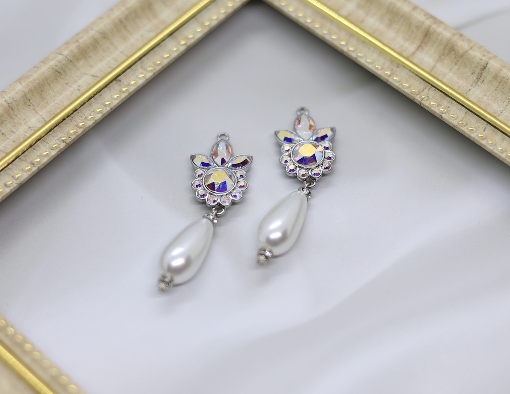 NIKKE シンデレラ ピアス/イヤリング