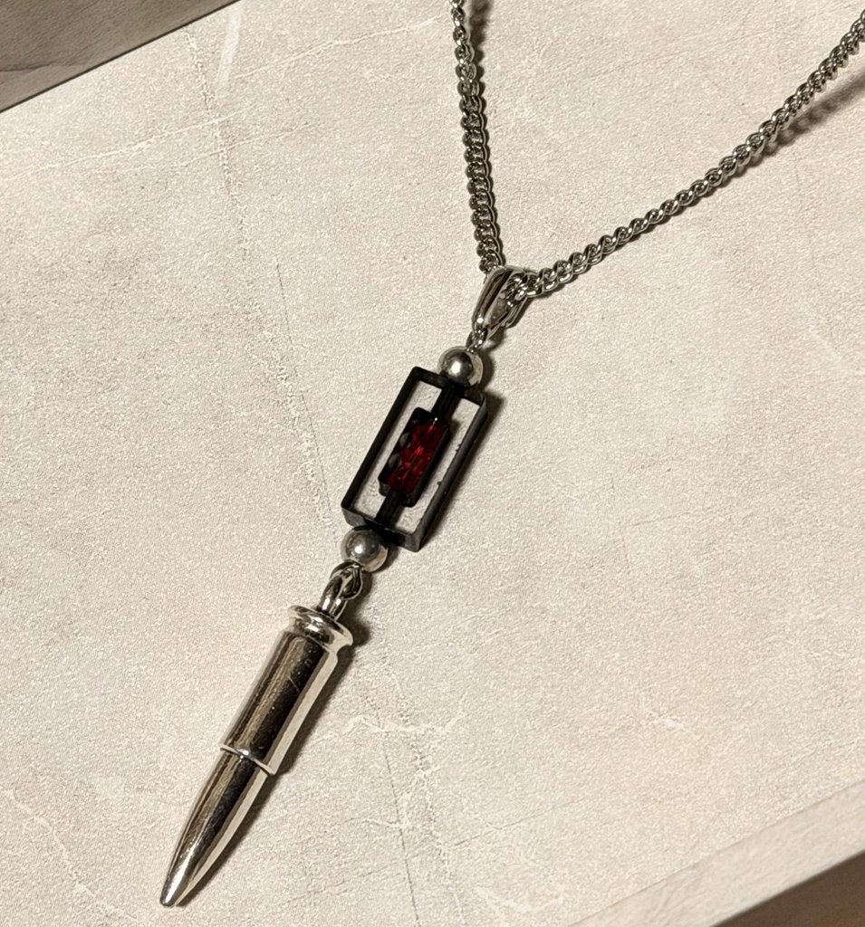 NIKKE ラピ イメージネックレス