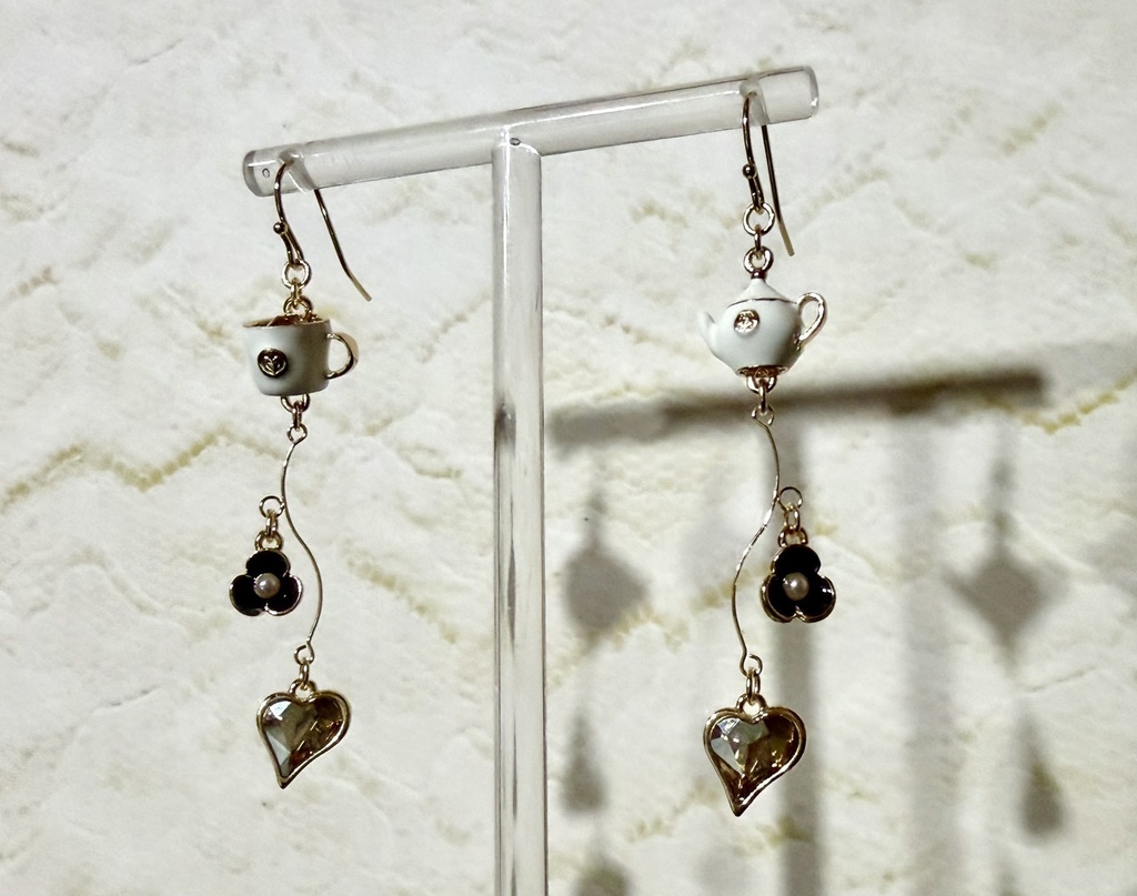 NIKKE エード イメージピアス/イヤリング