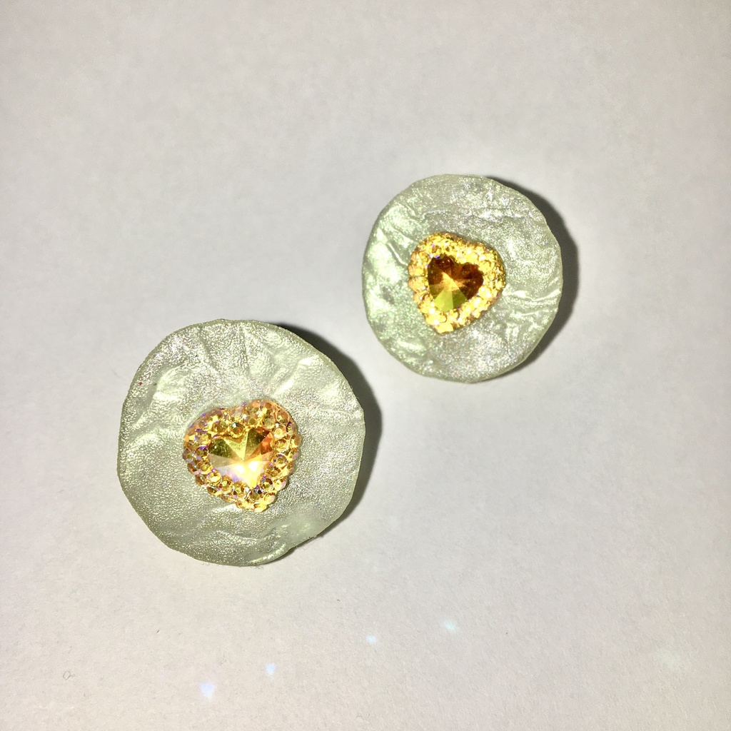 キラキライヤリング