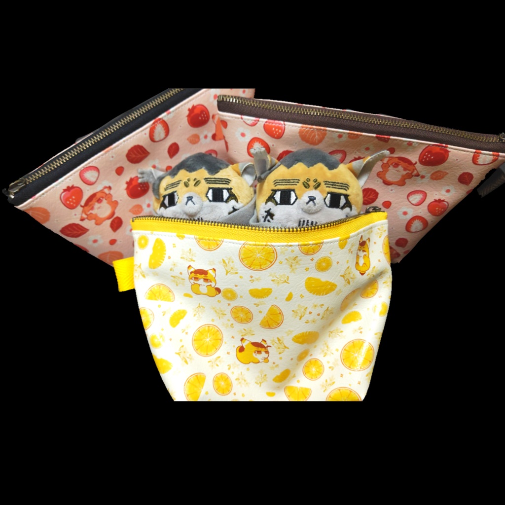 フォゼ尾ちゃん×くだものポーチ【三角ポーチ】