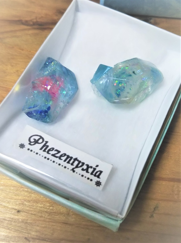 【S.H様専用】鉱石コレクション『OthIA Fragments』【鉱石風レジン】