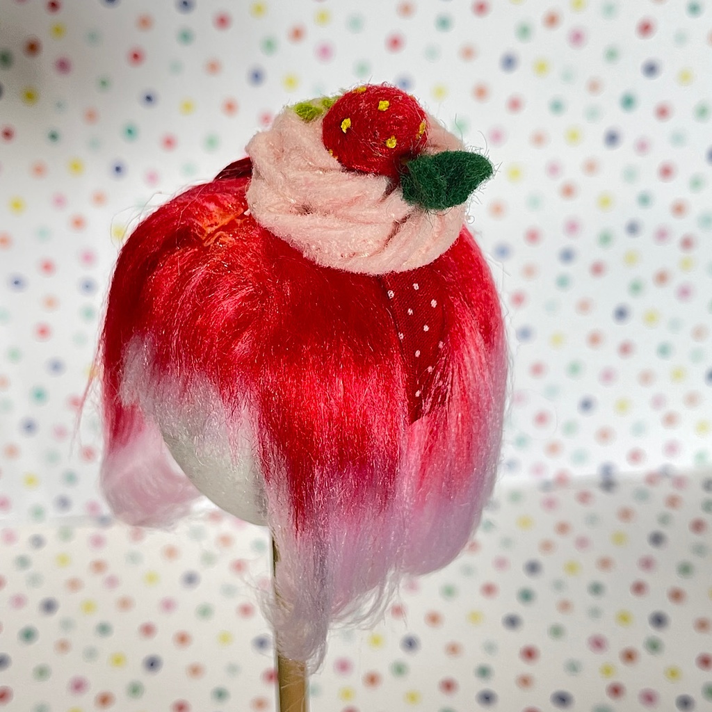 ねんどろいど　カチューシャ　いちごミルク