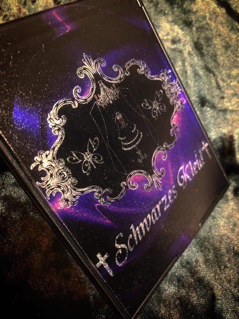 †Schwarzes Kleid† サークルエンブレム入り ミラー