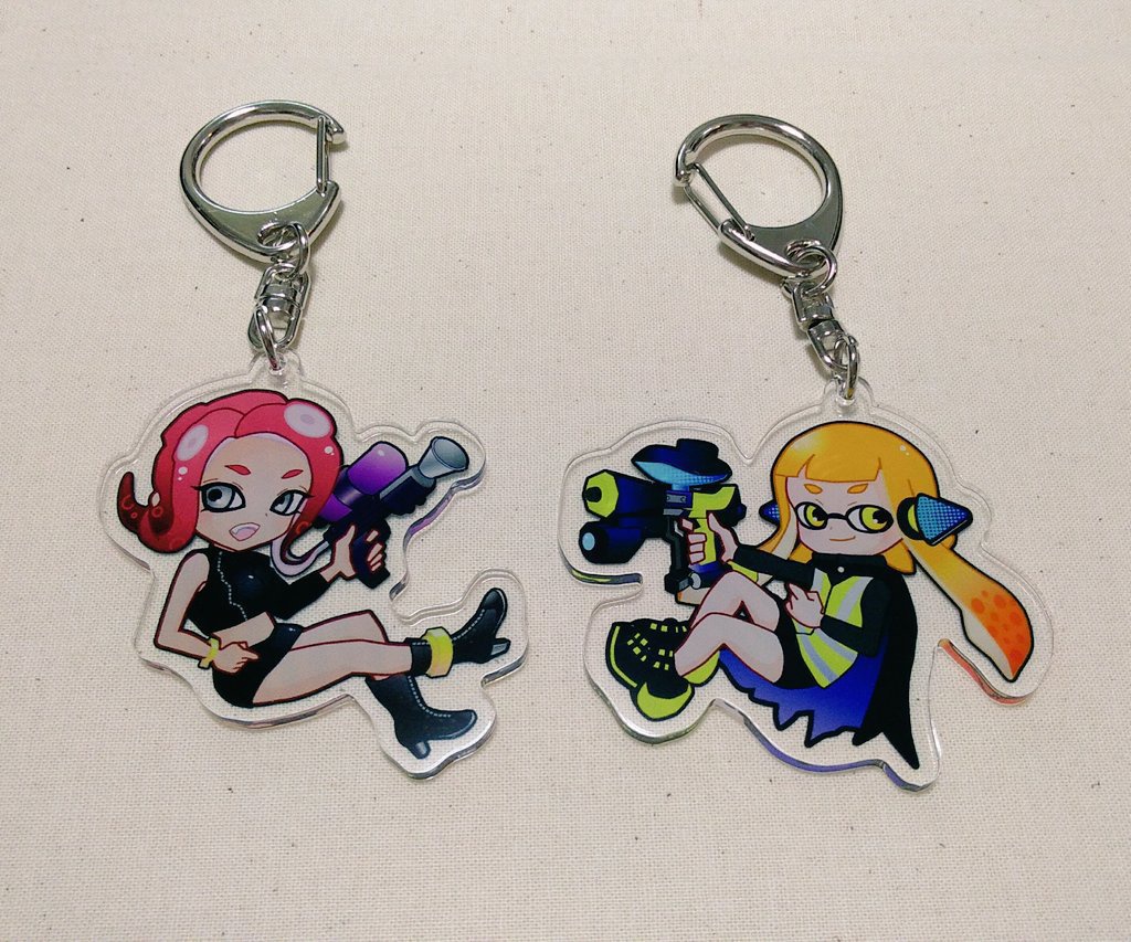 8号アクリルキーホルダー