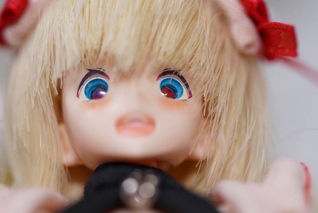 6mmドールアイ 青/赤色『ティフブルー』