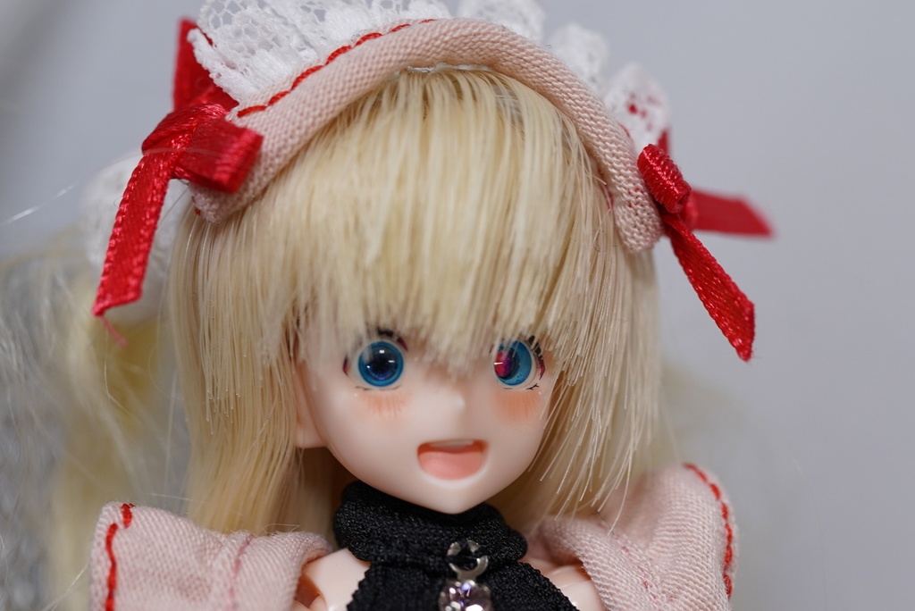 6mmドールアイ 青/赤色『ティフブルー』