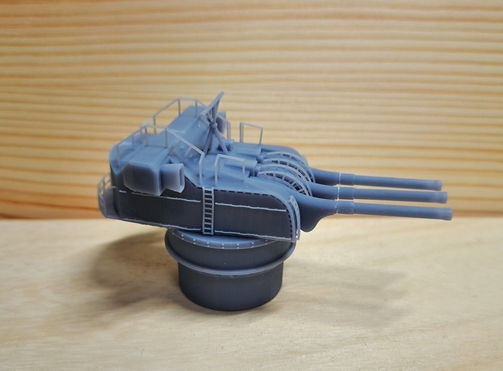 1/200 戦艦大和 副砲 15.5cm3連装砲【組立キット】