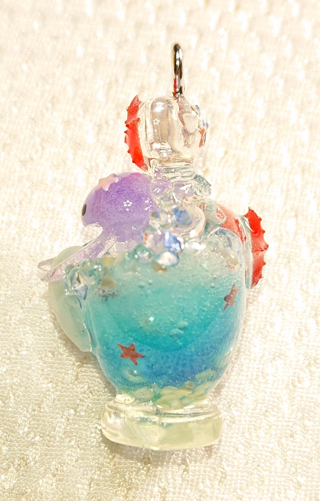 クラゲちゃんの魔法のボトル