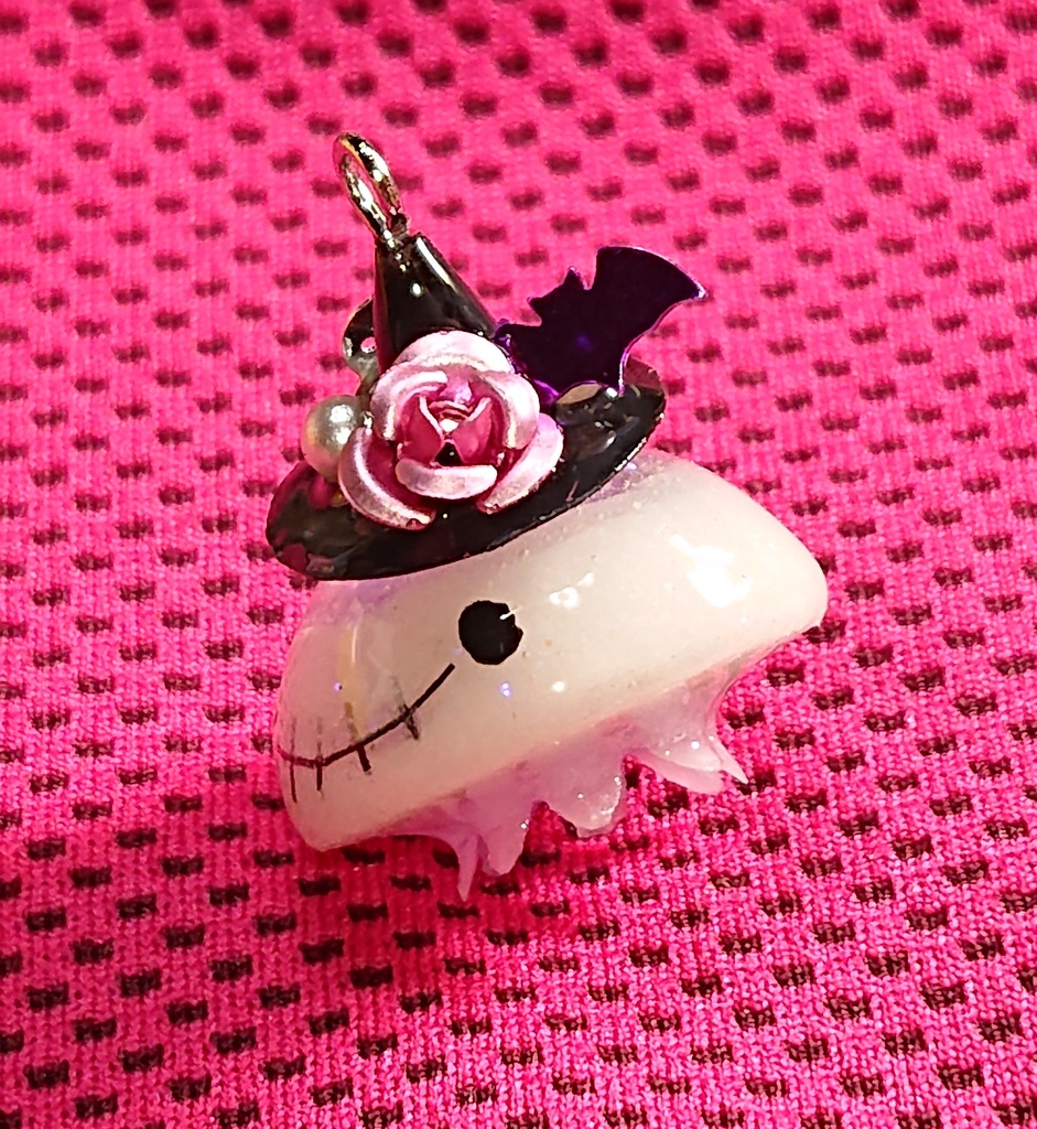 紫クラゲのハロウィン🎃ストラップ(魔女帽)