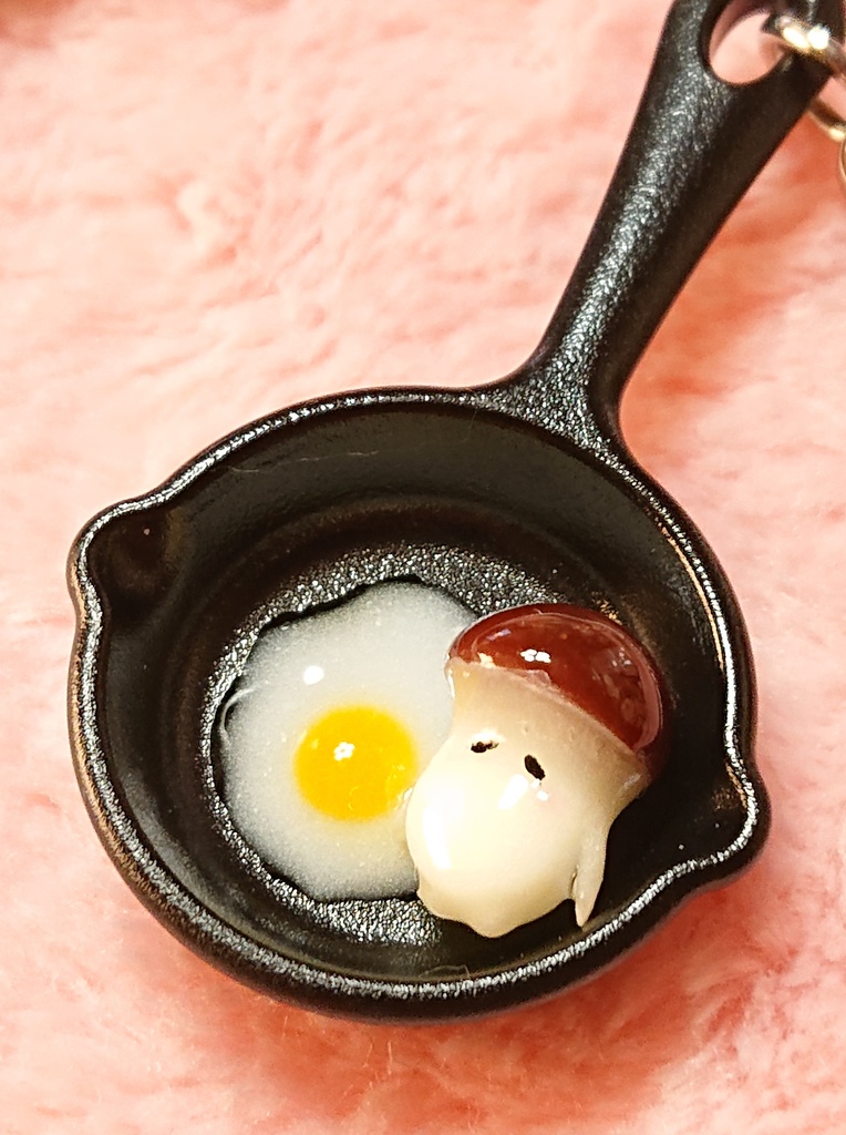 DARK SOULS キノコの目玉焼きストラップ