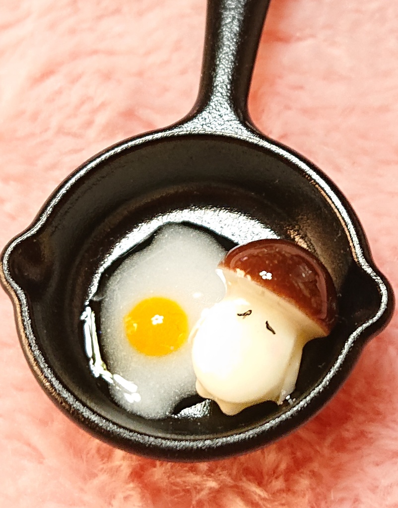 DARK SOULS キノコの目玉焼きストラップ