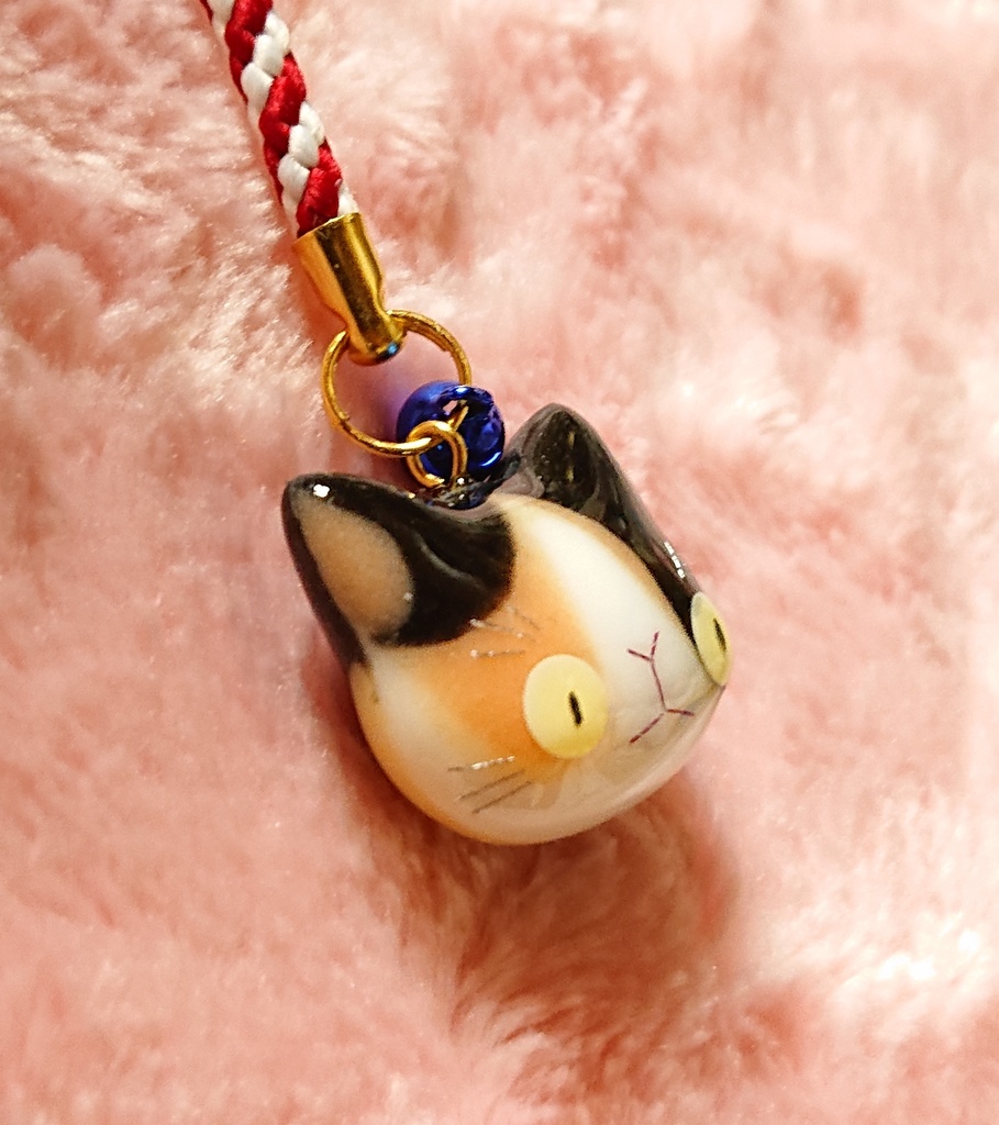 すねこすり根付け