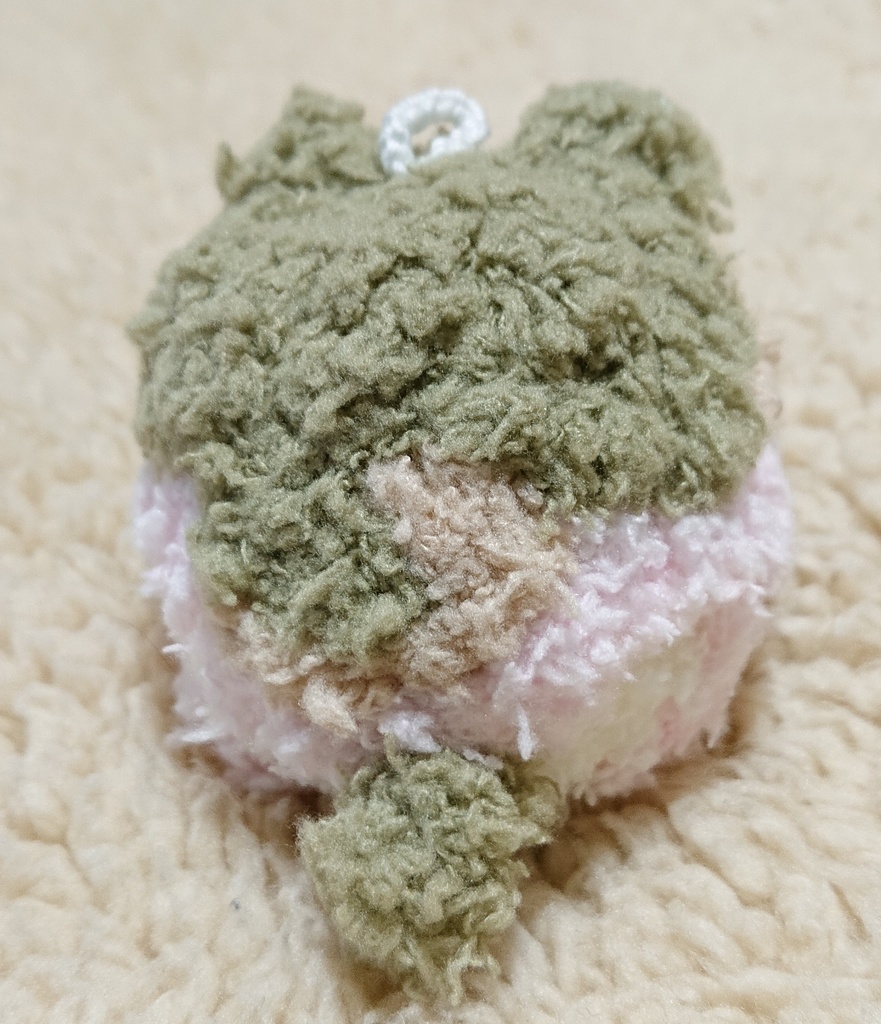 すねこすり あみぐるみマスコット(抹茶)