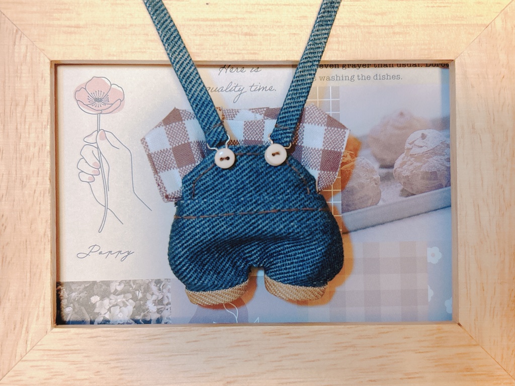 ケツが光るサロペット