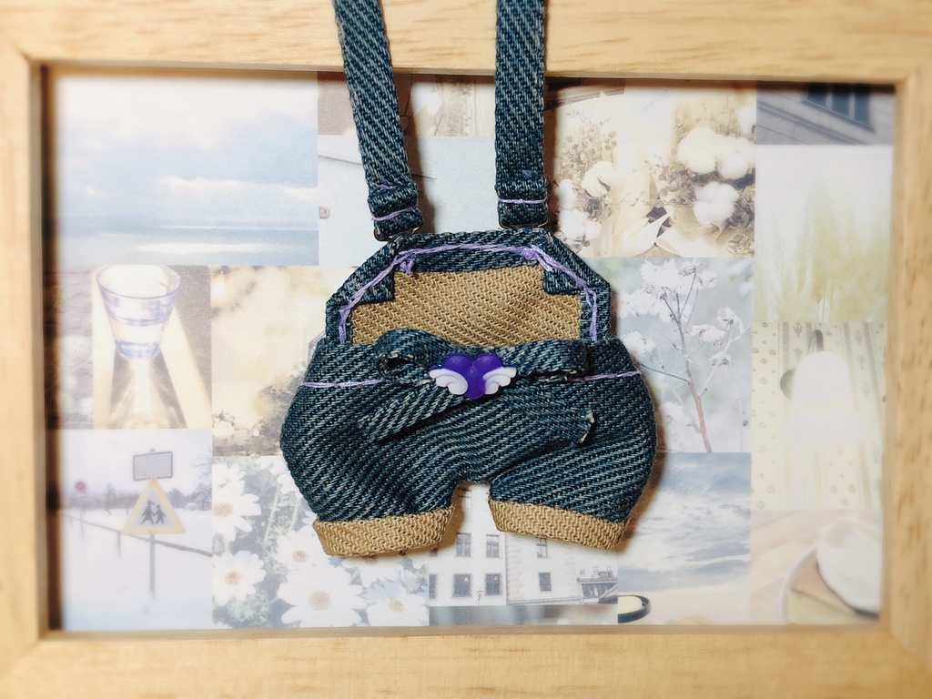 ケツが光るサロペット