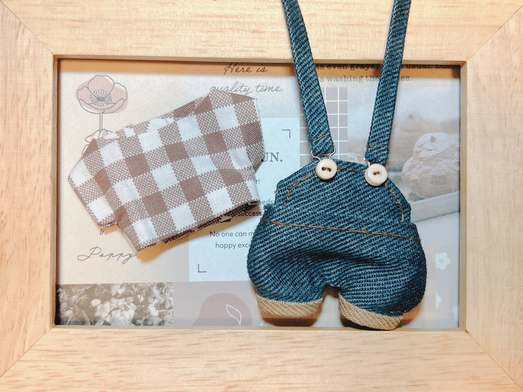 ケツが光るサロペット