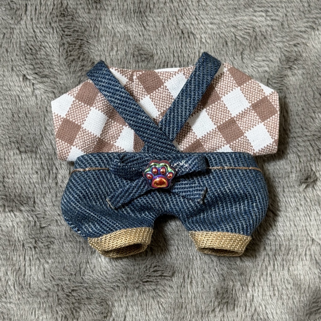 ケツが光るサロペット(肉球)