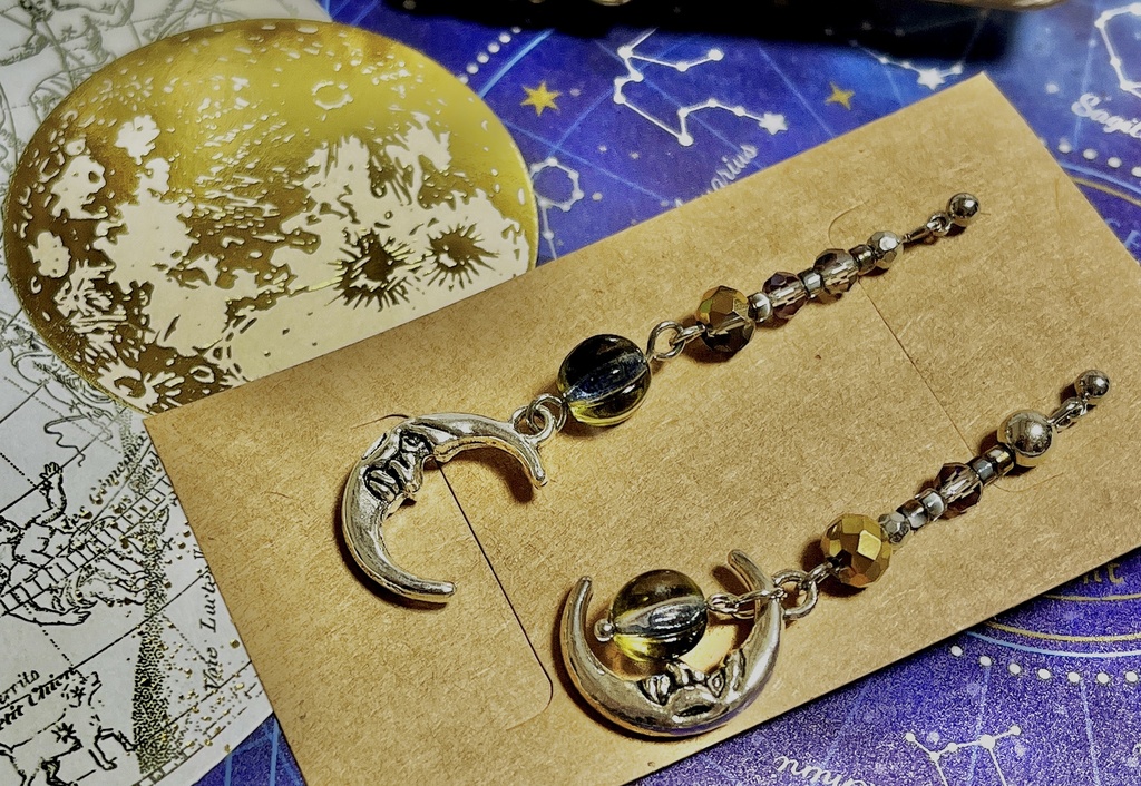 夜の標本箱「月の福音」