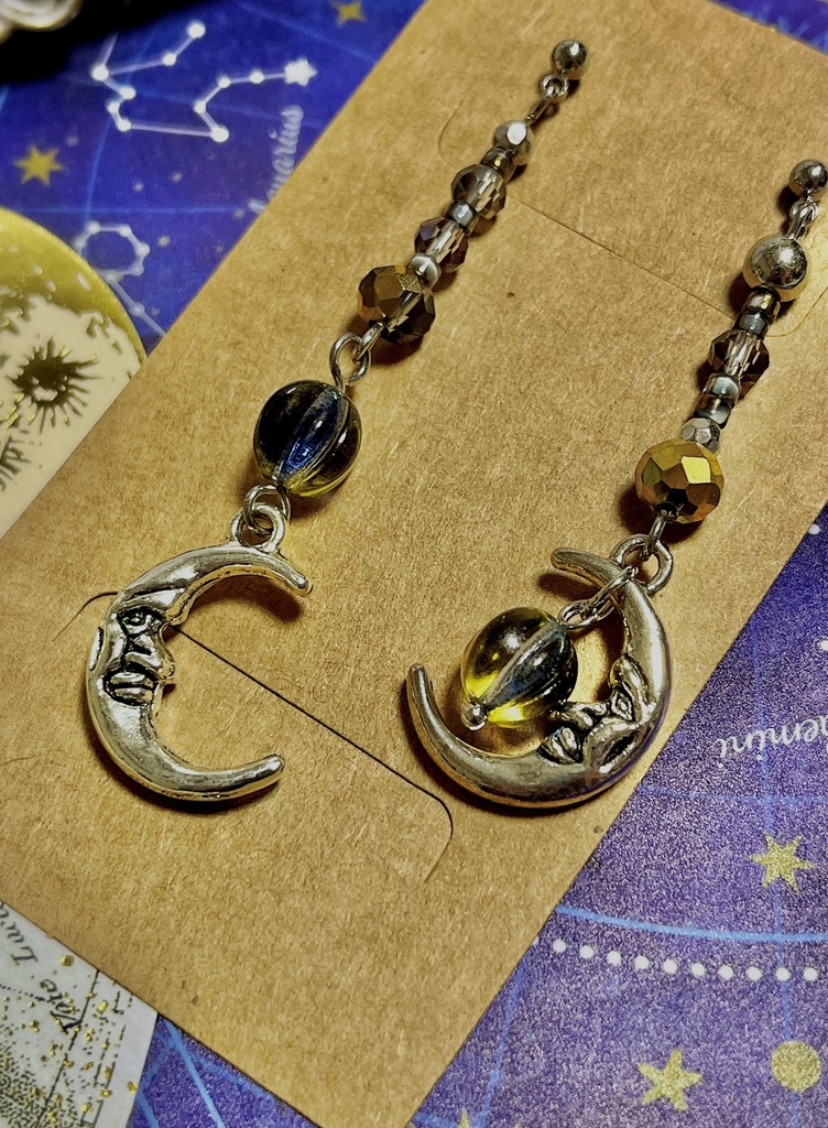 夜の標本箱「月の福音」