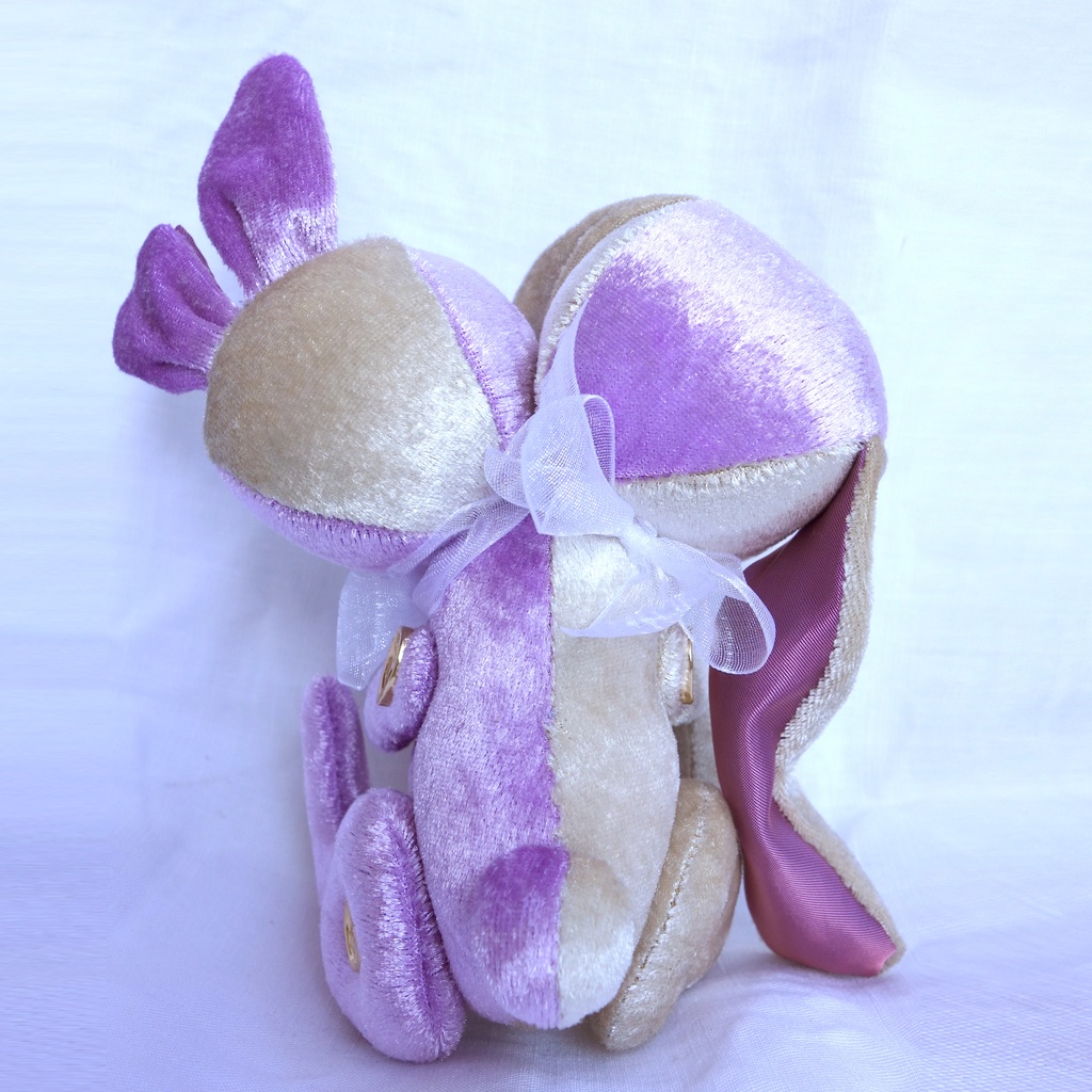 “Signature” violet 個展「理想の部屋」