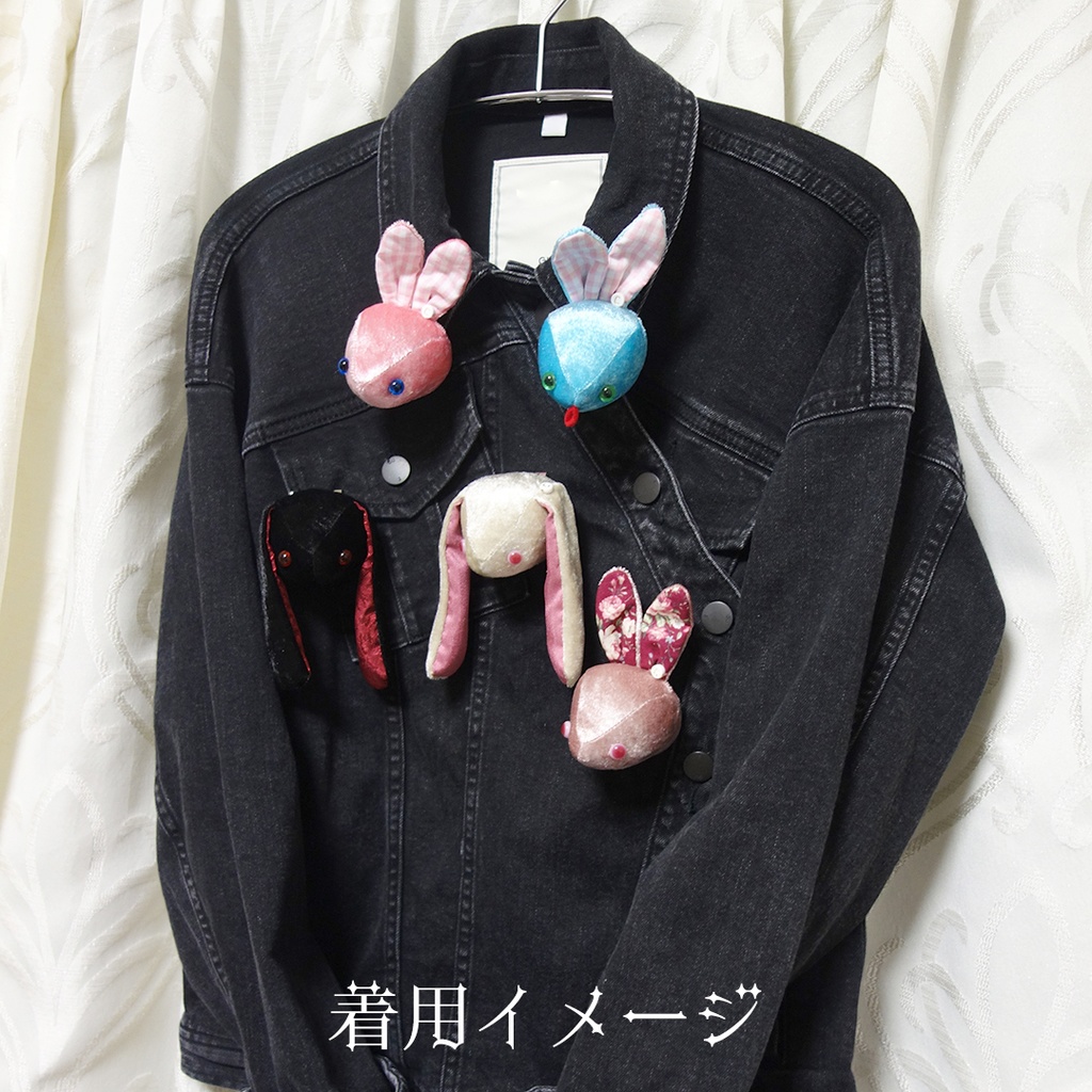 おかおブローチ ピンク×レッド