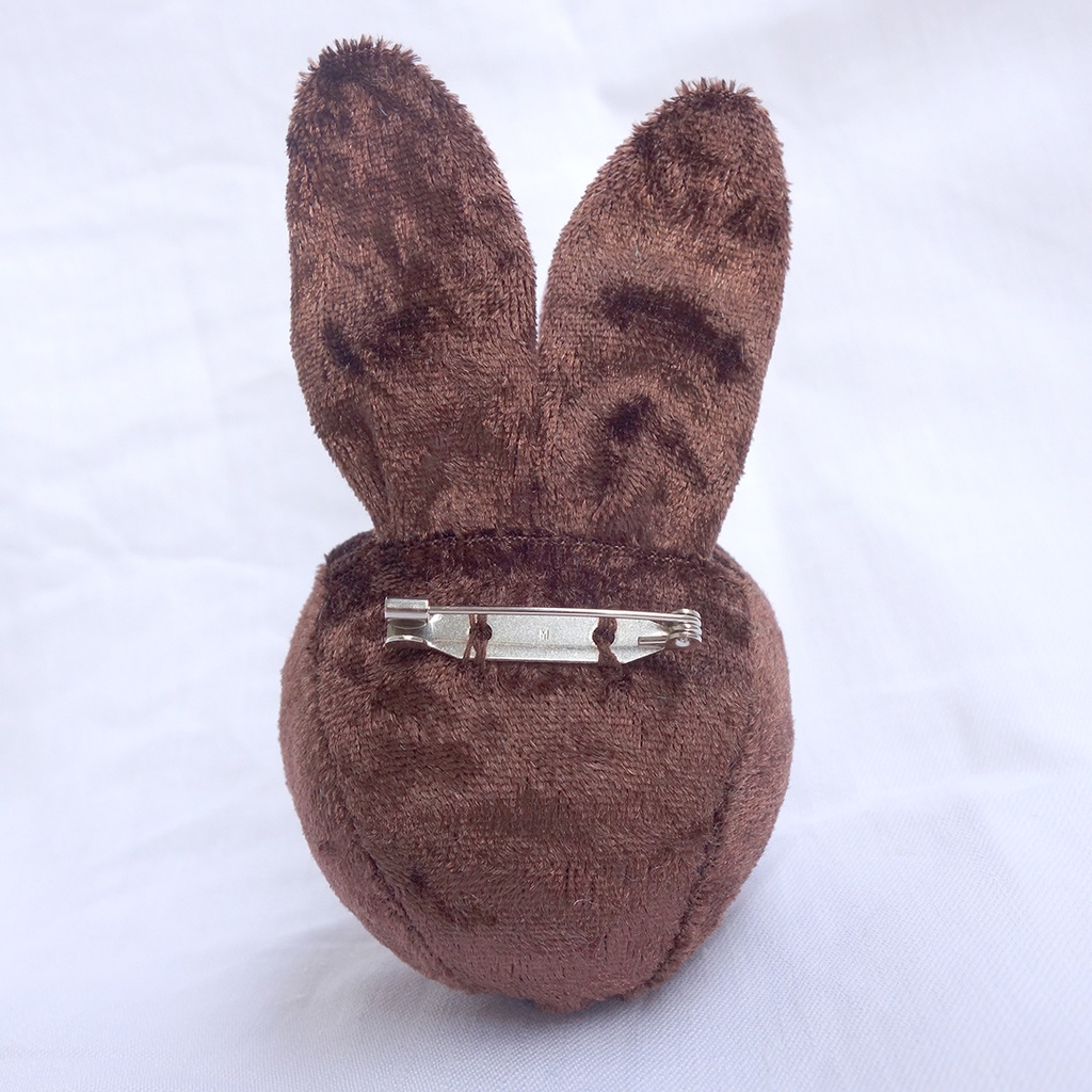 おかおブローチ ブラウン×ピンク