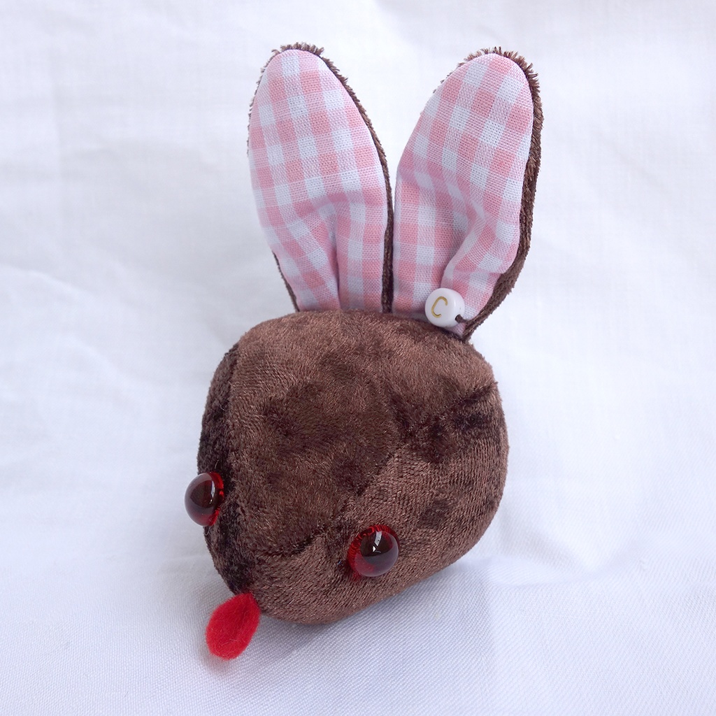 おかおブローチ ブラウン×ピンク